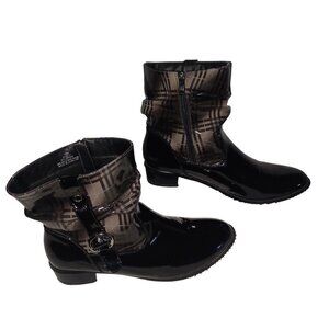 Beacon Slouchy Black & Plaid Ankle Rain Boots Zipper Buckle Women's 13 M Shoes